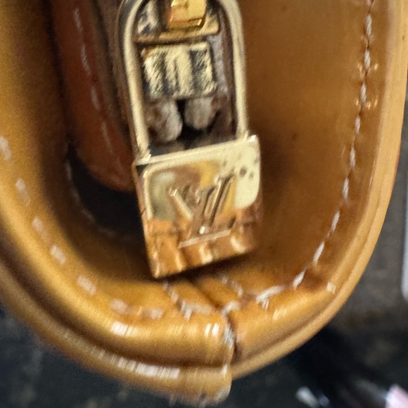 TH0070 Year 2000 Louis Vuitton bag - Picture 6 of 11